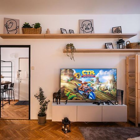 2Br 1,5Bath Chic City Suite Near Wenceslas Square ปราก ภายนอก รูปภาพ